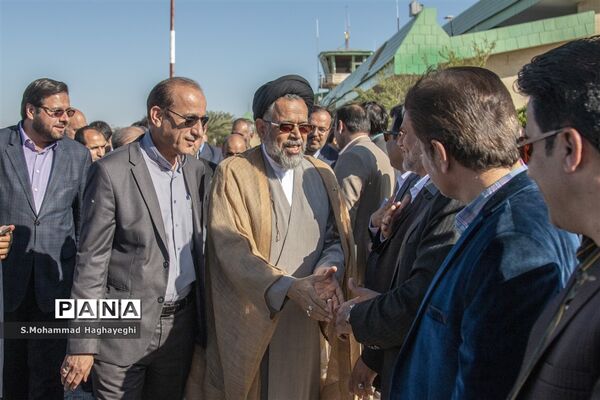 آغاز عملیات انتقال آب خلیج فارس به لامرد