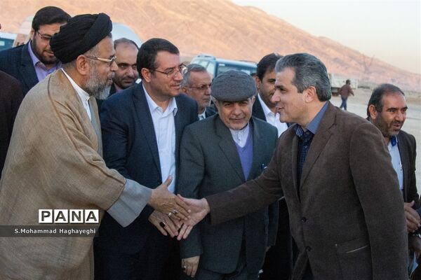 آغاز عملیات انتقال آب خلیج فارس به لامرد