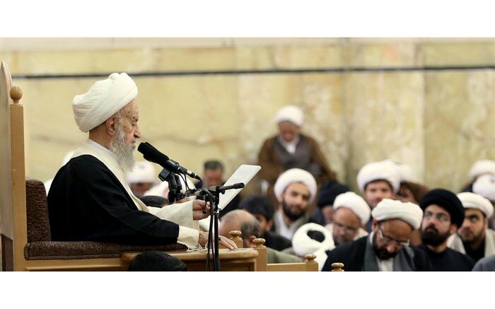 آیت الله مکارم شیرازی: تشریفات را کم کنید و به داد محرومان برسید