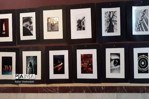برگزاری نمایشگاه هنرهای تجسمی و گرافیک در هنرستان تهذیب همدان