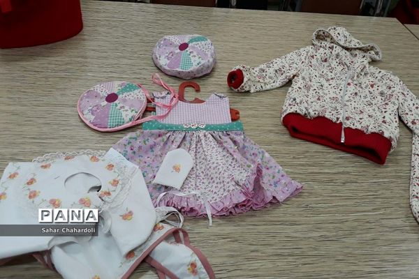 برگزاری نمایشگاه طراحی دوخت در هنرستان تهذیب همدان