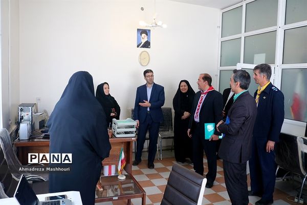 نظارت و بازدید معاون سازمان دانش‌آموزی کشور و هیئت همراه از ساختمان اداری سازمان دانش‌آموزی استان آذربایجان‌شرقی
