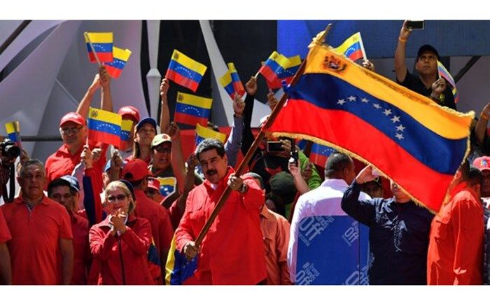 مادورو: من در ونزوئلا حکومت می‌کنم