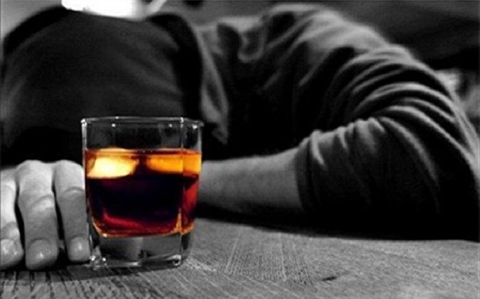 مصرف مشروبات الکلی تقلبی در اهر 28 نفر را مسموم کرد