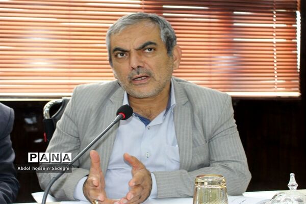 دوره آموزش خلاصه‌نویسی مکاتبات اداری در اداره‌کل آموزش و پرورش استان بوشهر