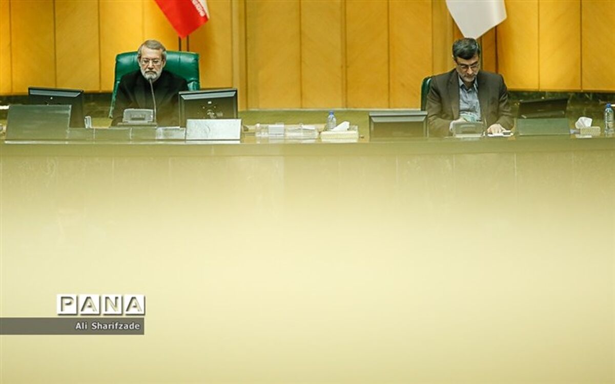 پای پیامک‌های تهدیدآمیز دوباره به مجلس باز شد