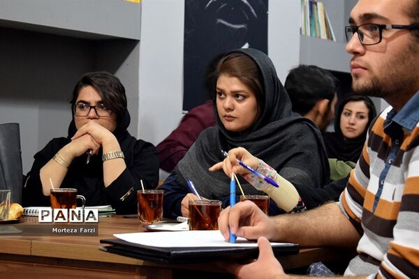 نشست خبری نمایش همسایهء آقا
