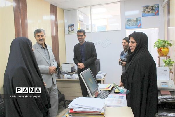 تقدیر از بانوان شاغل در اداره کل آموزش و پرورش استان بوشهر