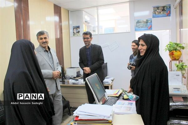 تقدیر از بانوان شاغل در اداره کل آموزش و پرورش استان بوشهر