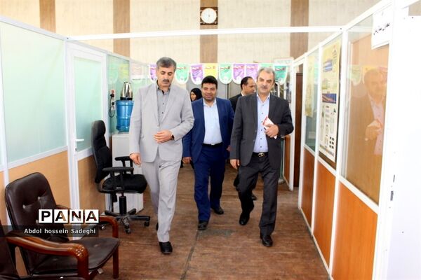 تقدیر از بانوان شاغل در اداره کل آموزش و پرورش استان بوشهر