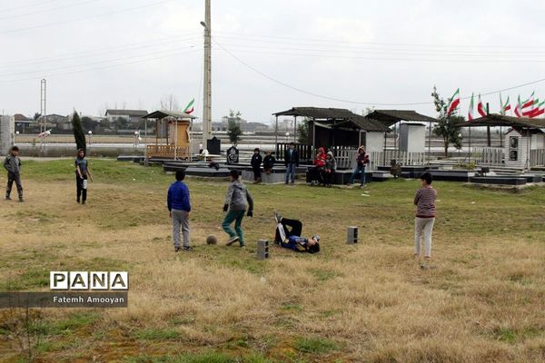 آرزوی کودکان از زمین خاکی تا چمن مصنوعی