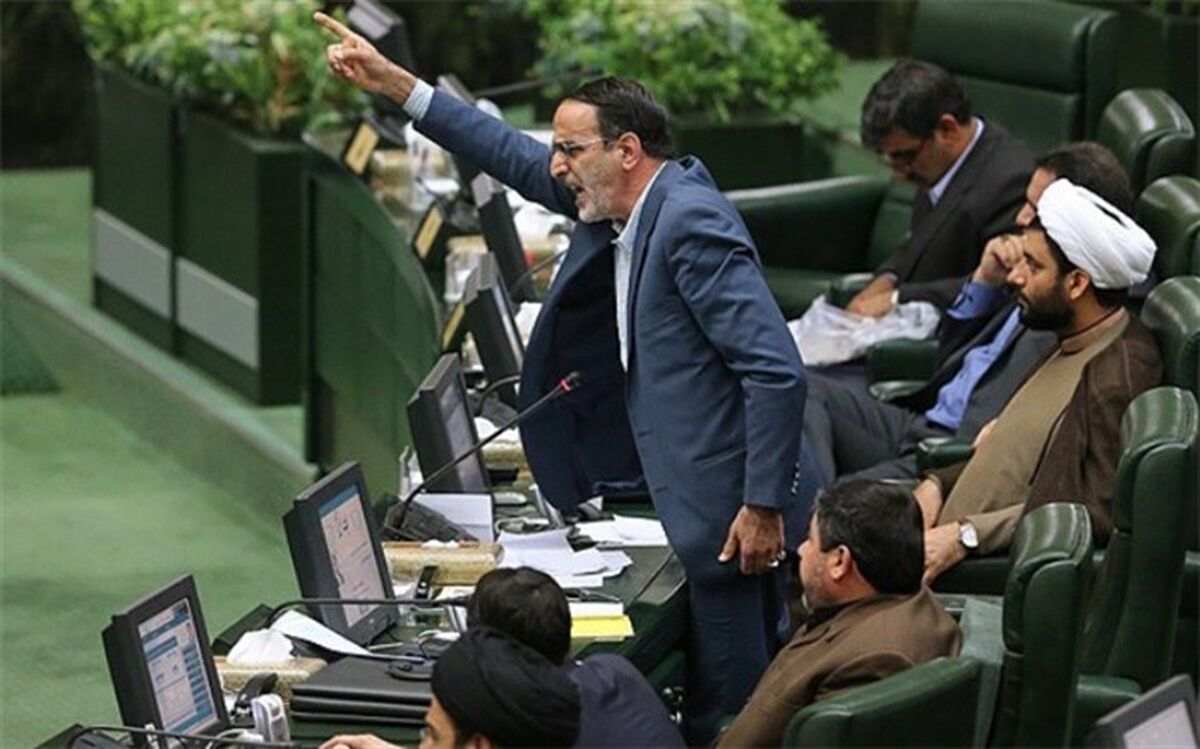 تاوان جاسوس خواندن روحانی؛ دولت از کریمی‌قدوسی شکایت می‌کند
