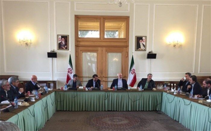 دیدار برخی از اعضای فراکسیون امید با ظریف