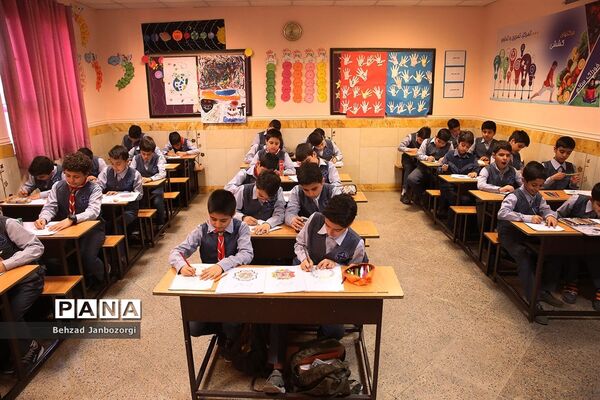 بازدید وزیر آموزش و پرورش از برنامه ویژه مدارس استان البرز