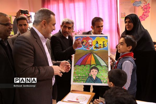 بازدید وزیر آموزش و پرورش از برنامه ویژه مدارس استان البرز