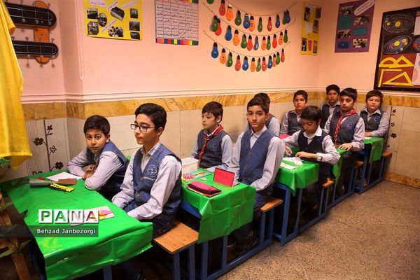 بازدید وزیر آموزش و پرورش از برنامه ویژه مدارس استان البرز