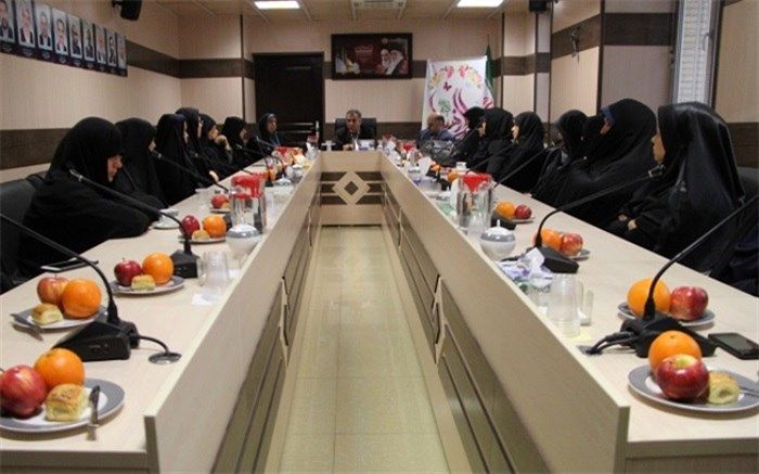 تجلیل از بانوان شاغل دستگاه‌های اجرایی  شهرری