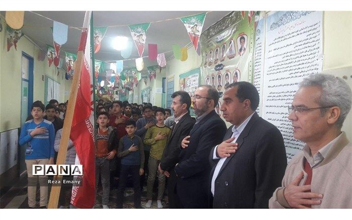 8 اسفند سالروز برآمدن نهال ارزشمند و مقدس امور تربیتی،