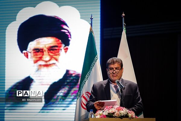استقبال فرهنگیان از همایش گرامیداشت هفته تربیت اسلامی
