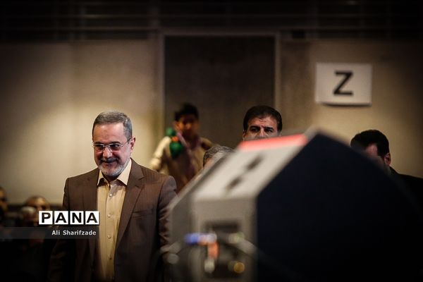 استقبال فرهنگیان از همایش گرامیداشت هفته تربیت اسلامی