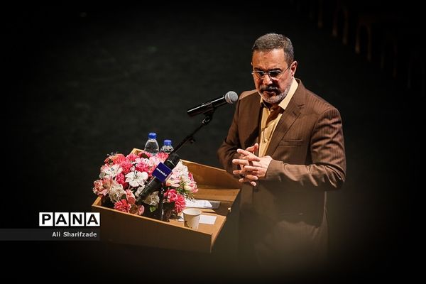 استقبال فرهنگیان از همایش گرامیداشت هفته تربیت اسلامی