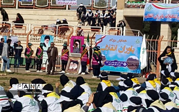 برگزاری مانور ۲۰۰۰ نفری یاوران انقلاب ناحیه یک و سه اهواز
