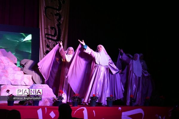 اولین گردهمایی سالانه بانوان فعال جبهه مقاومت مازندران