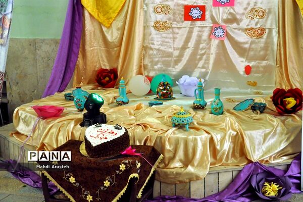 نمایشگاه  توانمندی‌های بانوان استان خراسان جنوبی در هنرستان کوثر