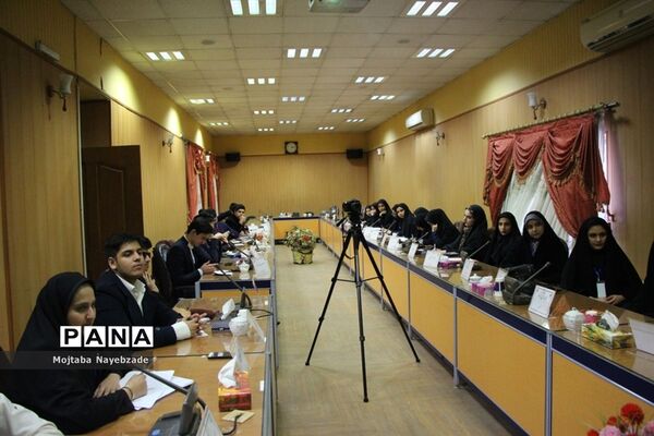 دومین نشست منطقه‌ای نمایندگان مجلس دانش‌آموزی قطب 4 کشور- 2