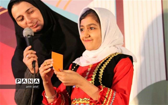 دانش‌آموز کاشانی برگزیده جام باشگاه‌های کتابخوانی شد