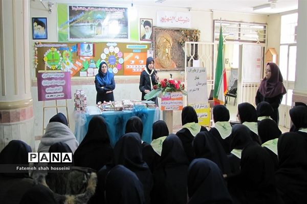 مراسم تجلیل از دانش‌آموزان برتر آموزش و پرورش فیروزکوه