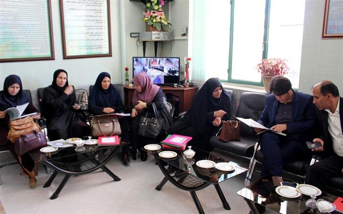 مدیران مدارس هیات امنایی  شهرستان بویراحمد از مدرسه شهید دهقانی یزد بازدید کردند + تصاویر
