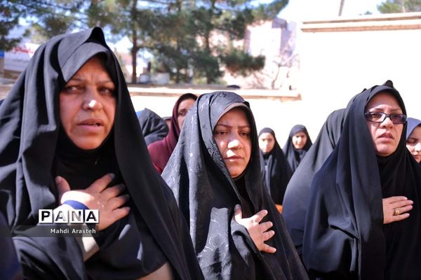 افتتاح نمایشگاه توانمندی‌های بانوان فرهیخته استان خراسان جنوبی