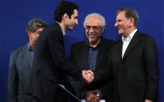 جهانگیری:  امروز هیچ موضوعی مهمتر از اداره کشور و زندگی مردم نیست