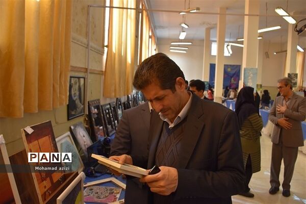 بازارچه کارآفرینی دختران یاس