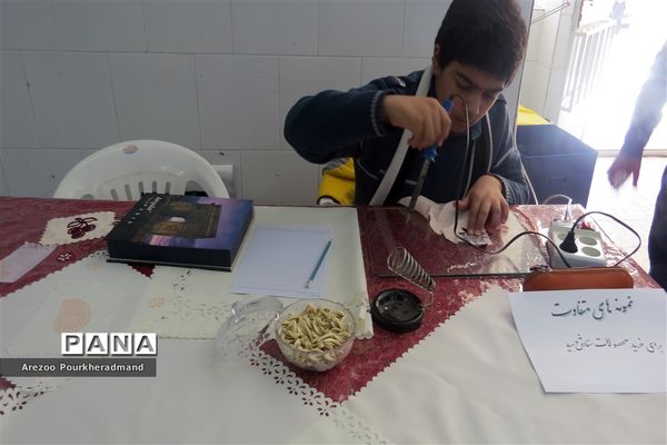 بازارچه کار و فناوری دبیرستان شهید صدوقی دوره اول