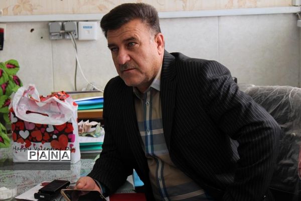 بازدیدآموزشی  مدیران ابتدایی مدارس هیات امنایی شهرستان بویراحمد ازدبستان پسرانه هادی -  استان یزد