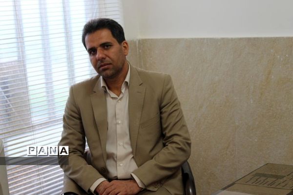 بازدیدآموزشی مدیران ابتدایی مدارس هیات امنایی شهرستان بویراحمد ازدبستان دخترانه هادی -  استان یزد