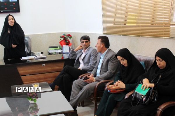 بازدیدآموزشی مدیران ابتدایی مدارس هیات امنایی شهرستان بویراحمد ازدبستان دخترانه هادی -  استان یزد