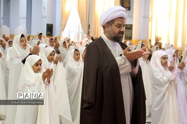 جشن تکلیف دختران رباط کریم