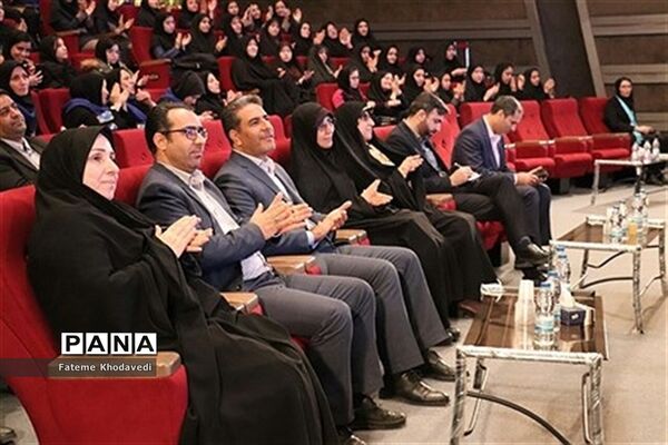 تجلیل از برگزیدگان سی و ششمین دوره مسابقات فرهنگی و هنری در شهرقدس