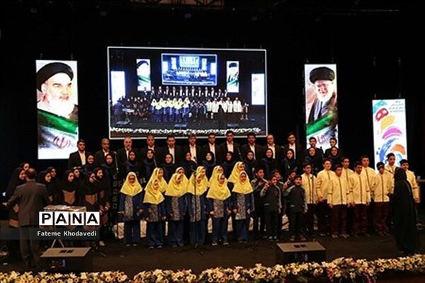 تجلیل از برگزیدگان سی و ششمین دوره مسابقات فرهنگی و هنری در شهرقدس