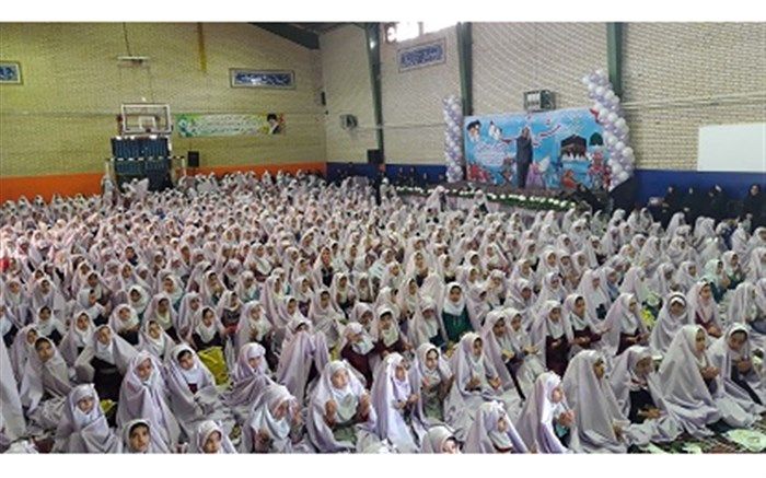 برگزاری جشن تکلیف 1650دانش آموز دختر در مراغه