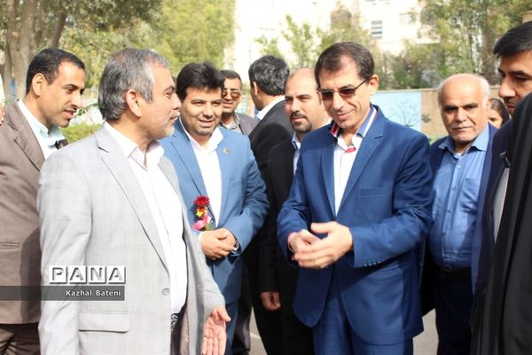 جشن نیکوکاری در مدرسه زینبیه بوشهر