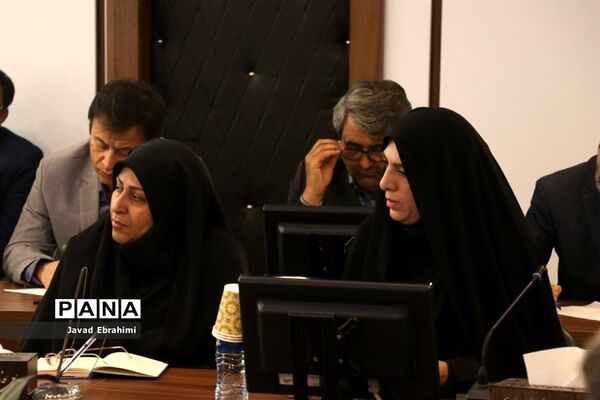 دومین جلسه شورای انجمن اولیا و مربیان خراسان رضوی