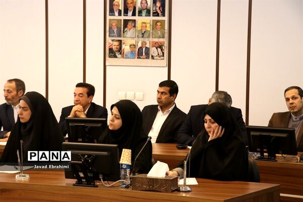 دومین جلسه شورای انجمن اولیا و مربیان خراسان رضوی