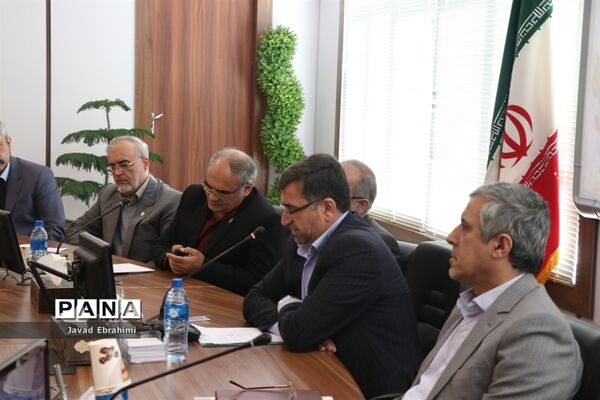 دومین جلسه شورای انجمن اولیا و مربیان خراسان رضوی