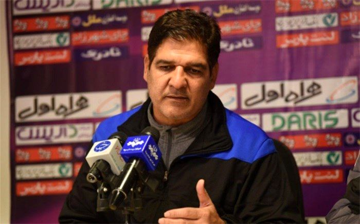 به پسرم دو عدد "پس‌گردنی" عیدی می‌دهم