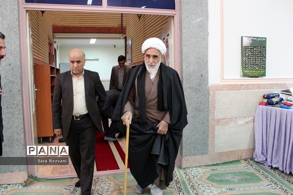 نواخته شدن زنگ هفته احسان و نیکوکاری در اسلامشهر