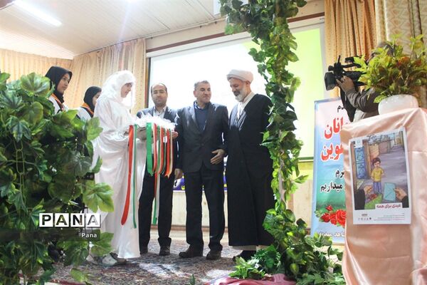 مراسم جشن نیکوکاری در مدرسه شاهد مهدیه تبریز